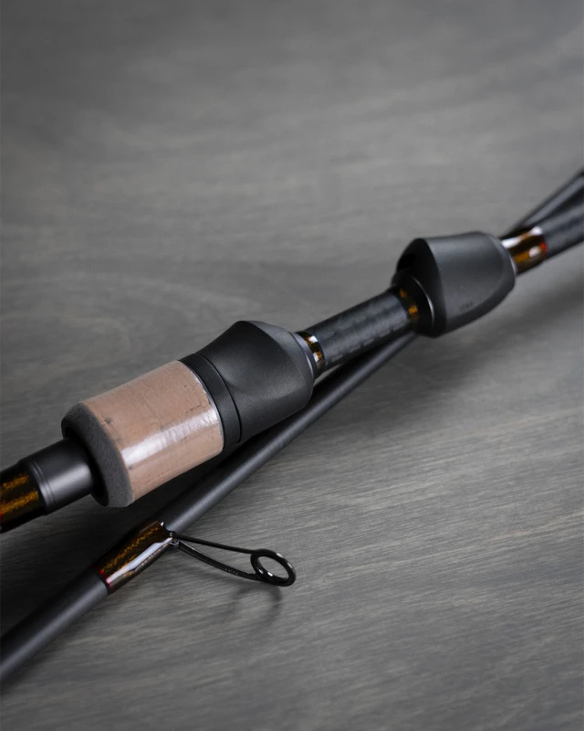 Bite Of Bleak Akakabuto Counter-Strike Spinning Rod 7'4'' 5-20g M X-Fast. 2pc 4 Bite Of Bleak Akakabuto Counter-Strike Spinning Rod 7'4'' 5-20g M X-Fast. 2pc - Afbeelding 4