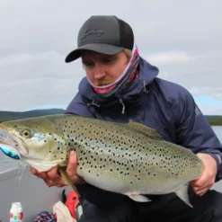 Headbanger Cranky Shad -Goedkope Spin Hengel Winkel CS 25 SS BKr 7